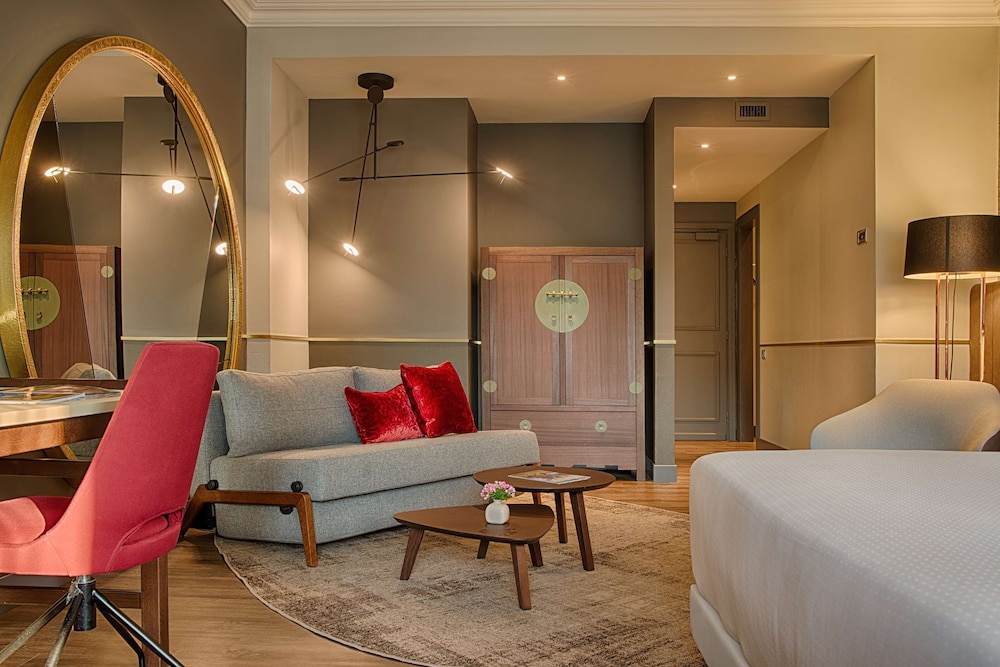 Premium Room