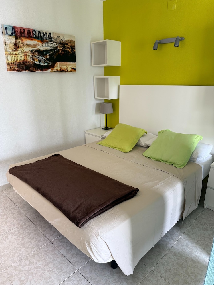 602 Cala Forn Salou Side sea Views w Direct Access to the Beach, Billede 13