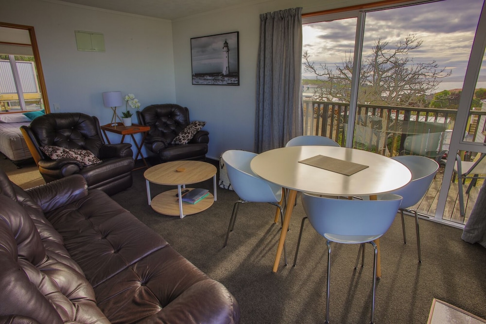Family Apartment, 2 Bedrooms, Sea View photo 1