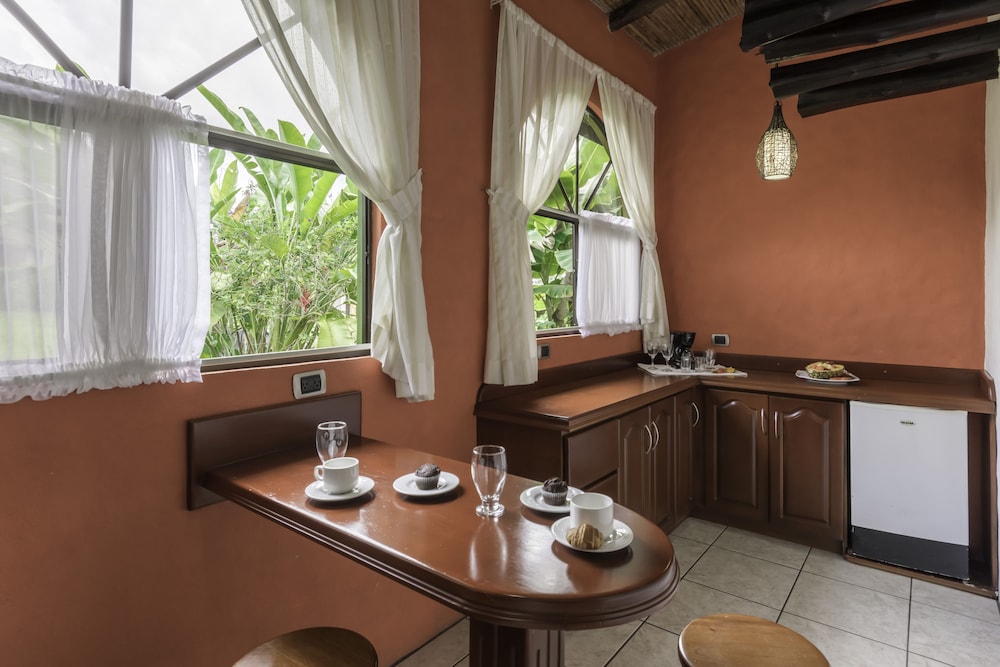 Arenal Two Bedroom Villa - Photo 11