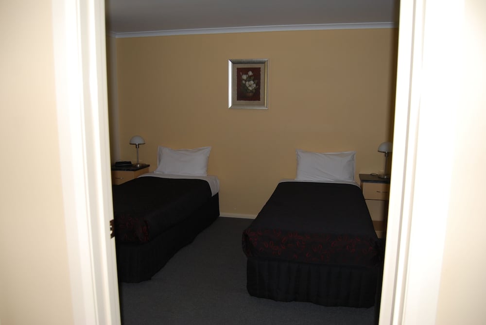 Apartment, 2 Bedrooms, Garden Area