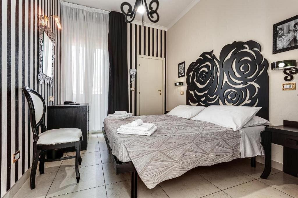Deluxe Queen Room photo 1