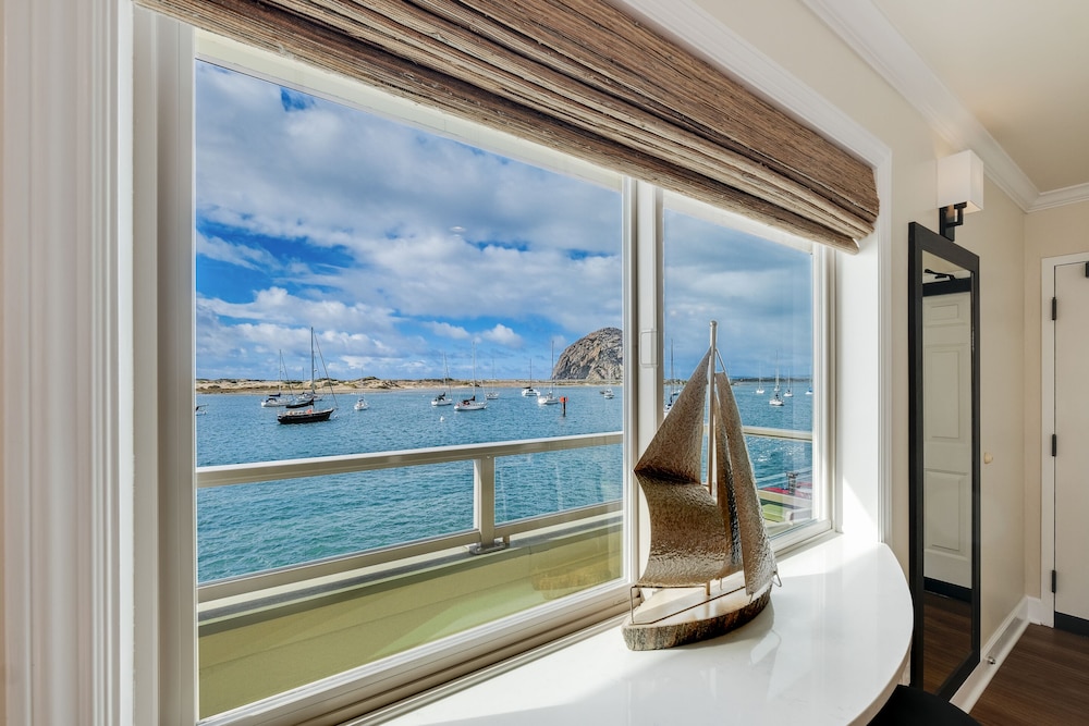 Panoramic Double Room, Private Bathroom, Ocean View (Bayview Oceanfront) photo 1