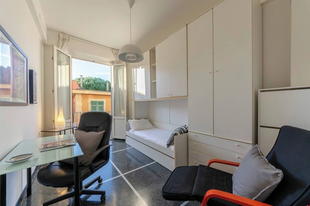 Apartment, 2 Bedrooms, Balcony photo 3