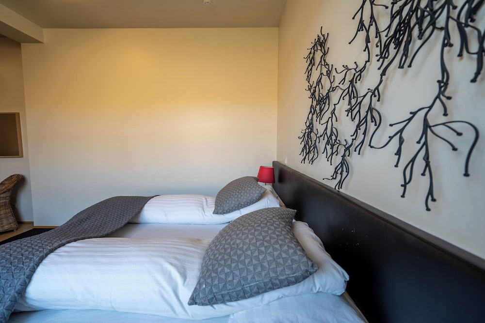 Comfort Triple Room, Private Bathroom photo 3