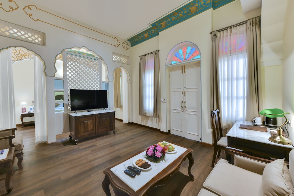 Presidential Room, 1 King Bed, Non Smoking