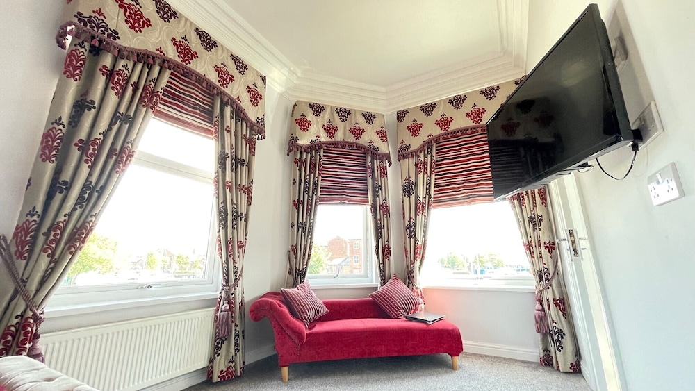 Double Room, Ensuite (Marine View) - Photo 11