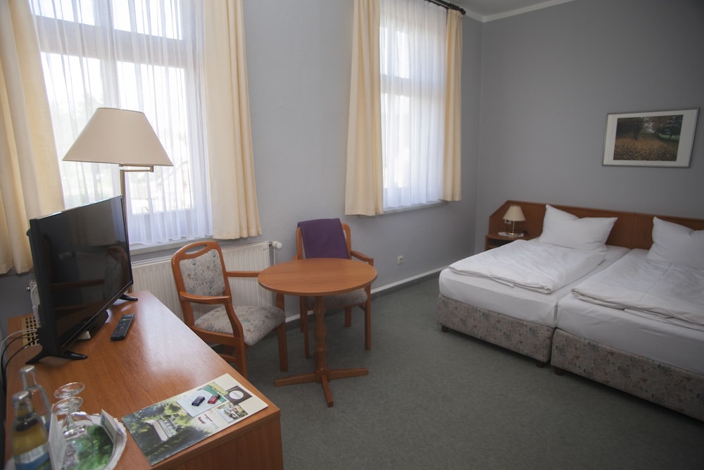 Double or Twin Room photo 2