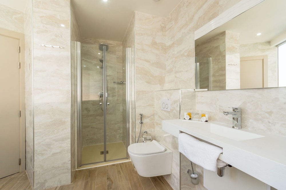 Standard Double Room - Photo 4