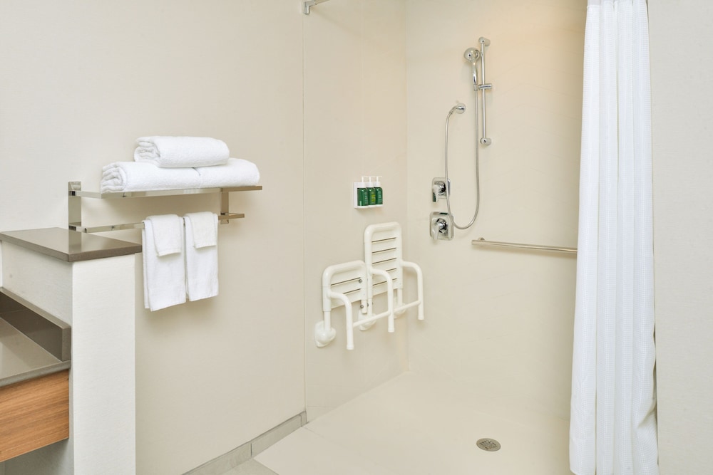 Suite, Multiple Beds - Photo 6