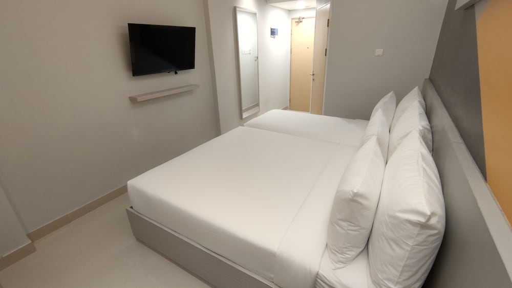 Family Triple Room - Photo 4