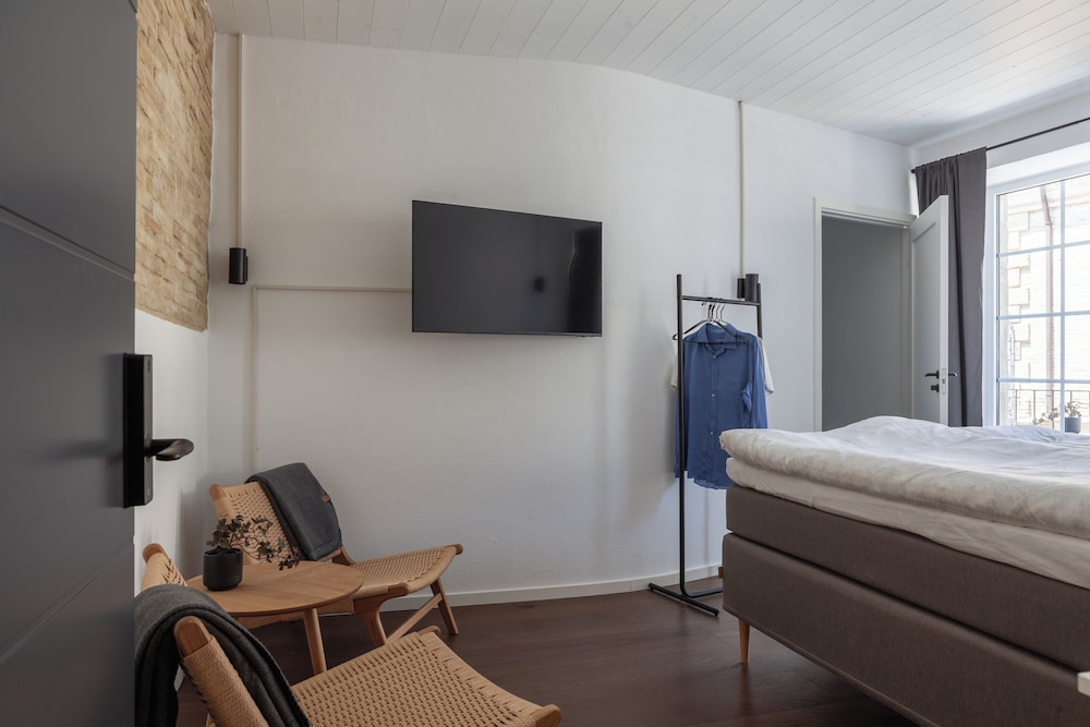 Junior Double Room, Balcony, City View photo 1