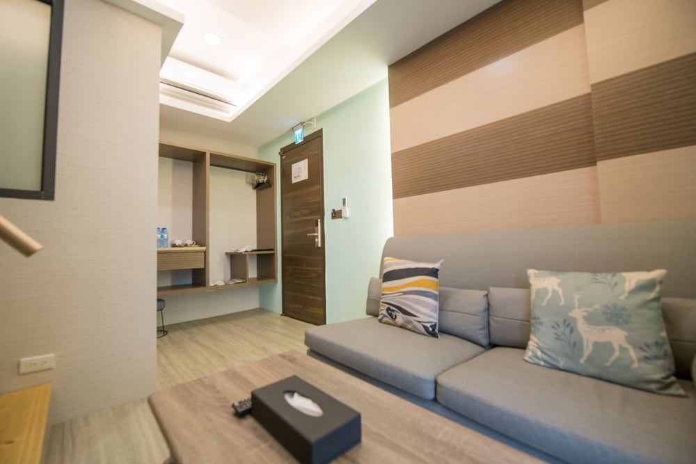 Standard Loft, 2 Queen Beds, City View photo 3