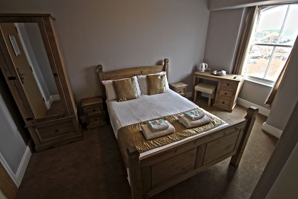 Double Room with Four Poster Bed
