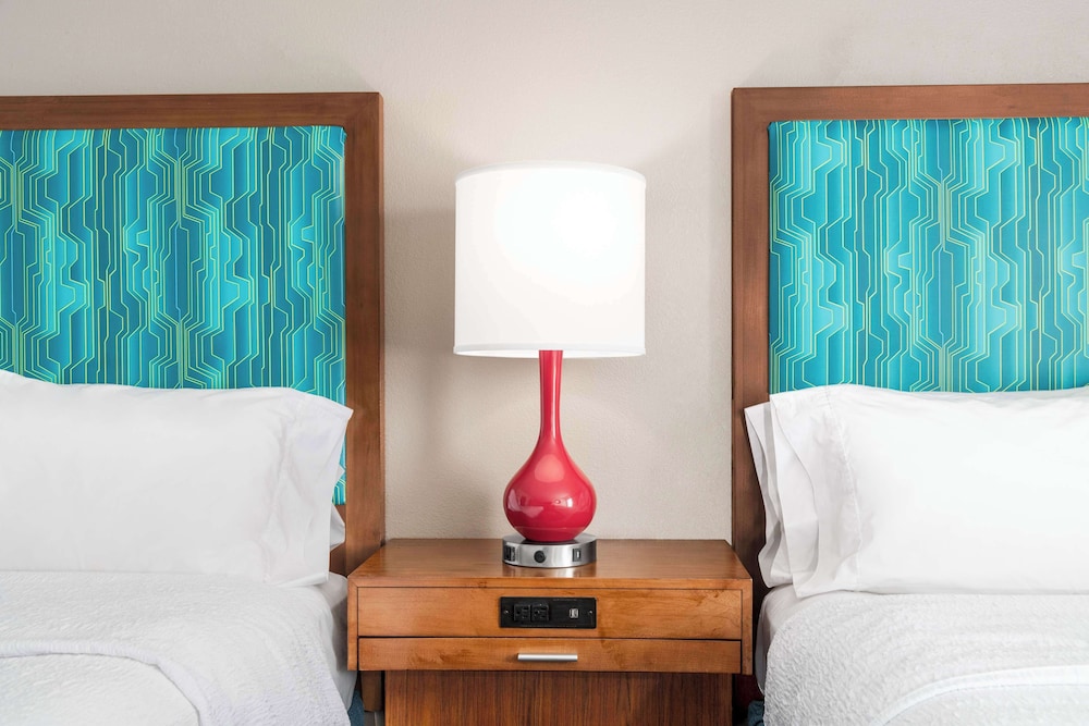 Room, 2 Queen Beds, Accessible (Hearing) - Photo 4