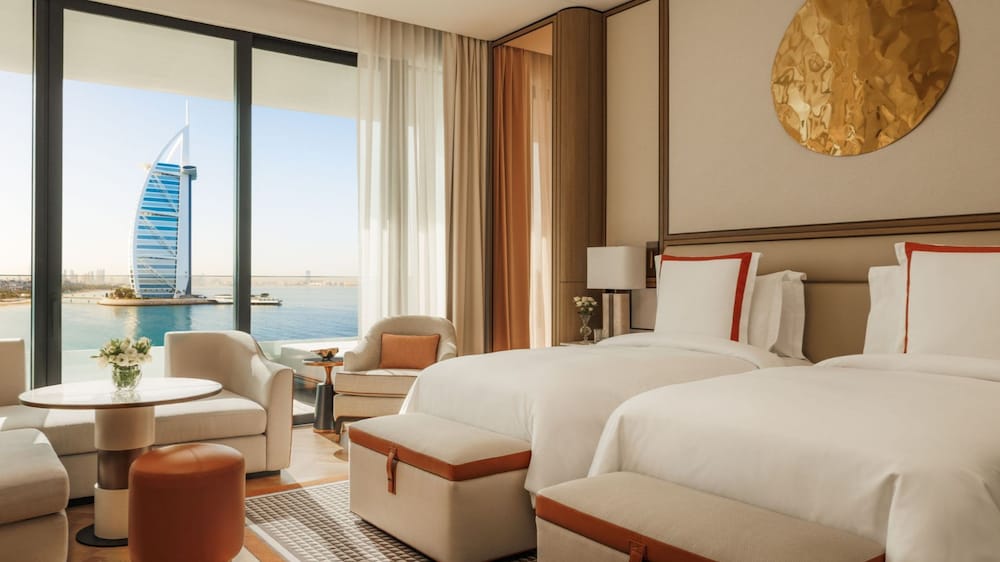 Ocean Deluxe Room with Iconic Burj Al Arab Views - includes Private Terrace (11 sqm) photo 1