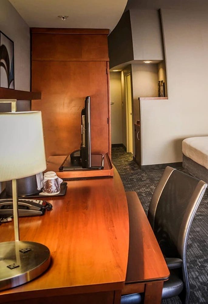 Room, 2 Queen Beds (Mobility/Hearing Access, Transf Shwr) - Photo 4