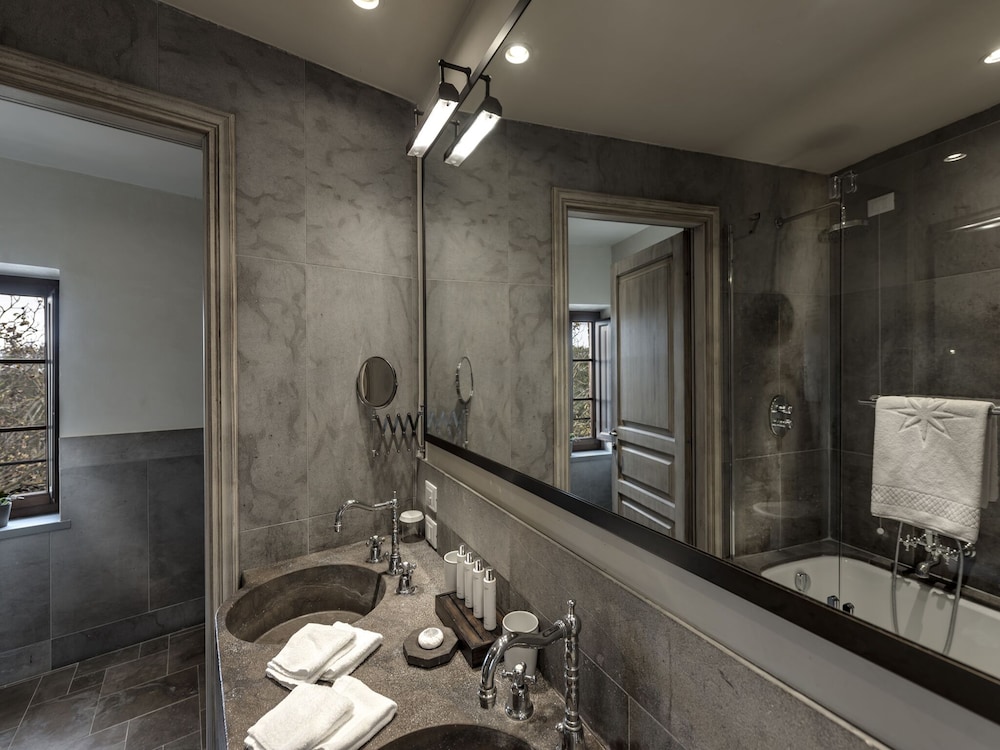 Deluxe Room - Photo 2