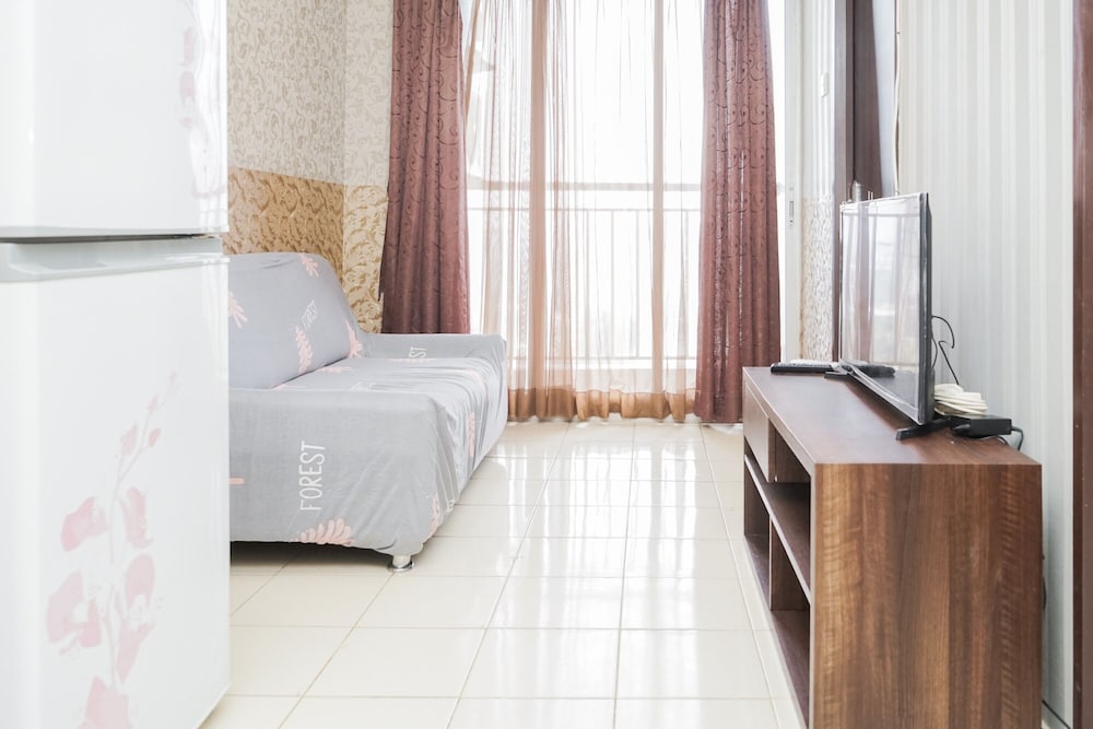 Room - Photo 13