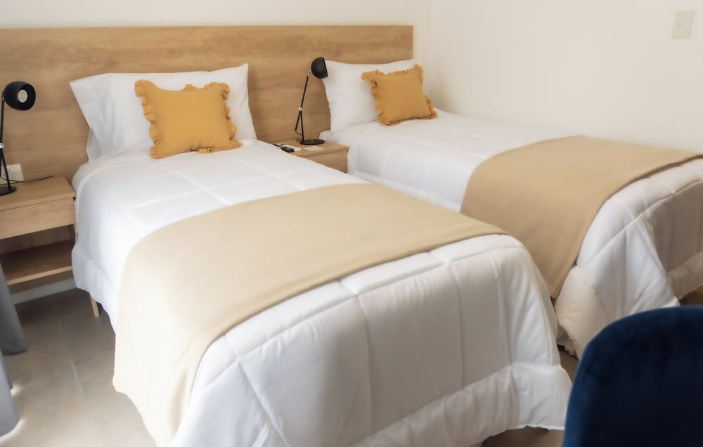 Standard Twin Room photo 2