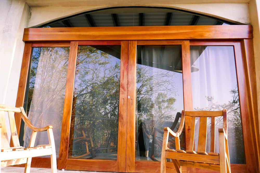Deluxe Cabin, 1 Bedroom, Patio, Partial Ocean View photo 3