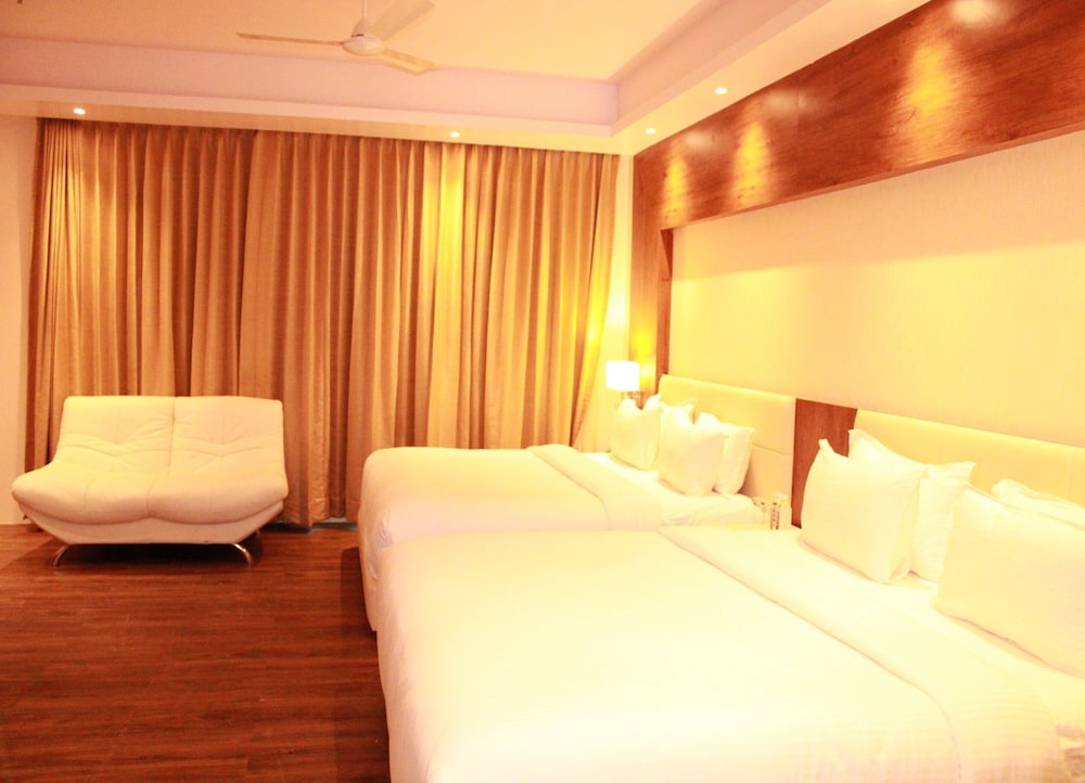 Premier Room, 1 Double Bed - Photo 15