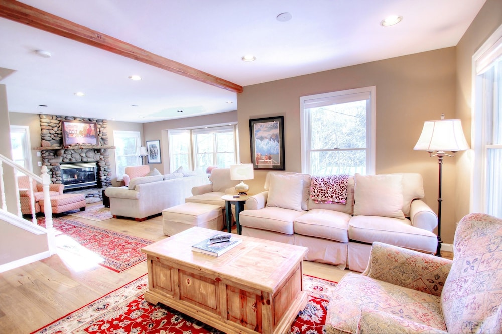 Townhome, 4 Bedrooms