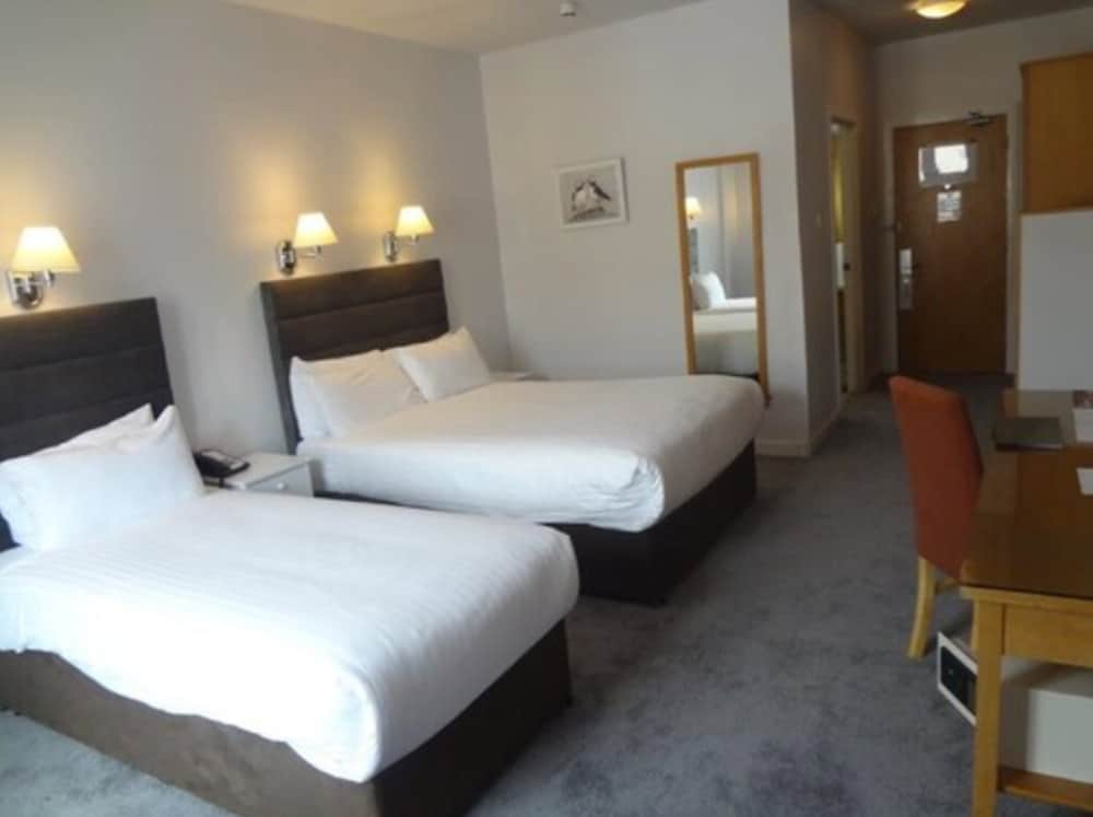 Twin Room, Non Smoking, Sea View - Photo 5