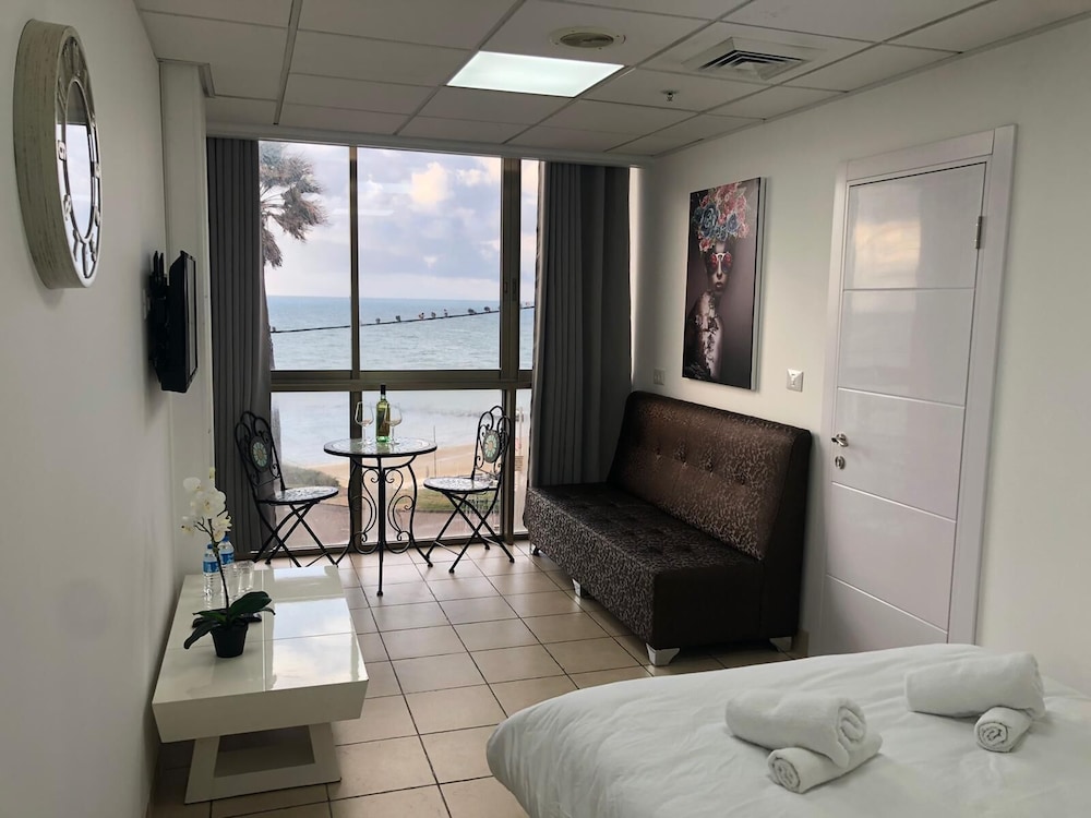 Luxury Studio Suite
