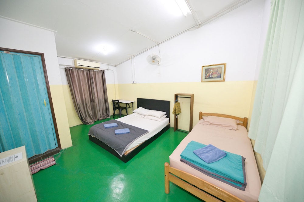 Deluxe Triple Room