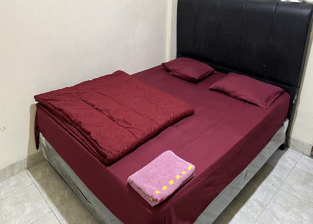 Standard Double Room - Photo 9
