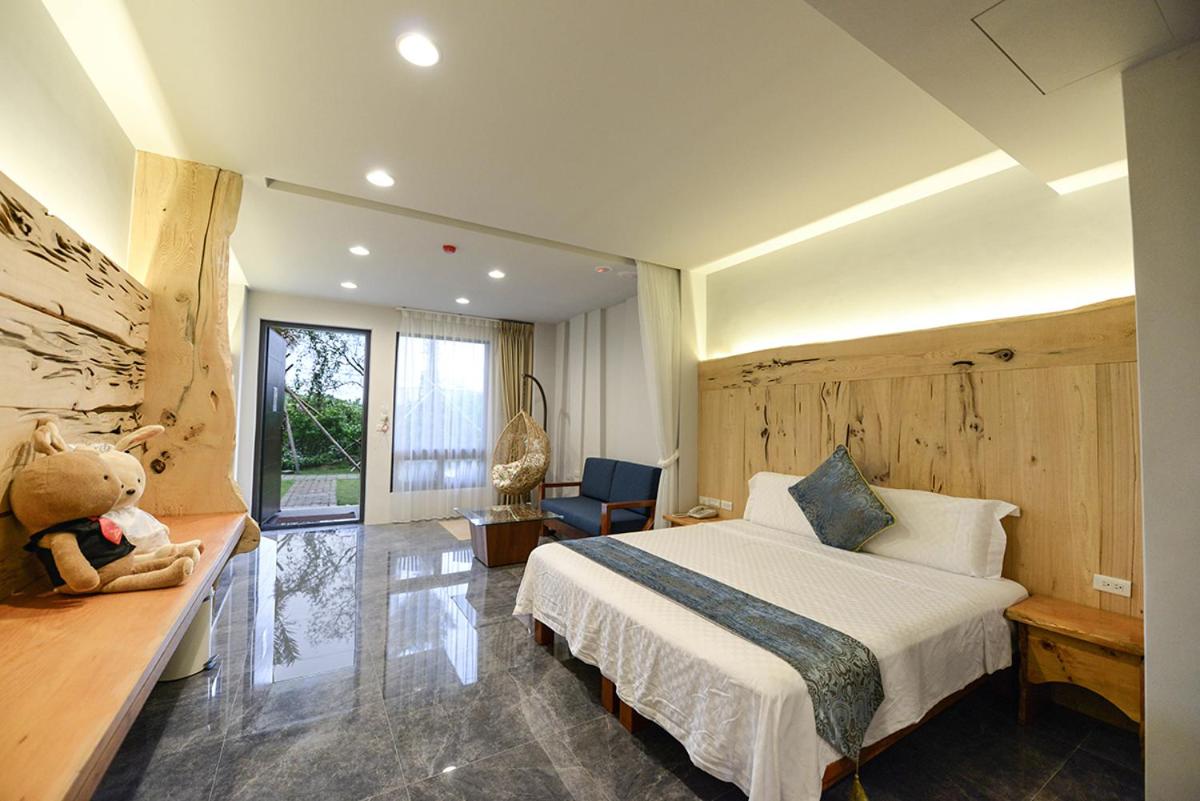 Garden View Deluxe Double Room with Bathtub - Photo 4