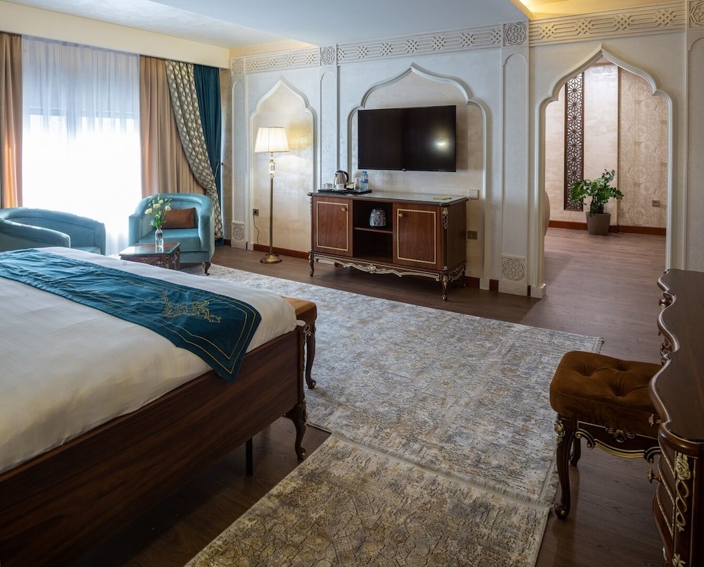 Premium Suite - Photo 4