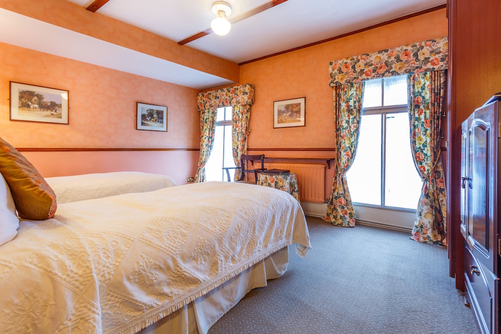 Standard Triple Room photo 2