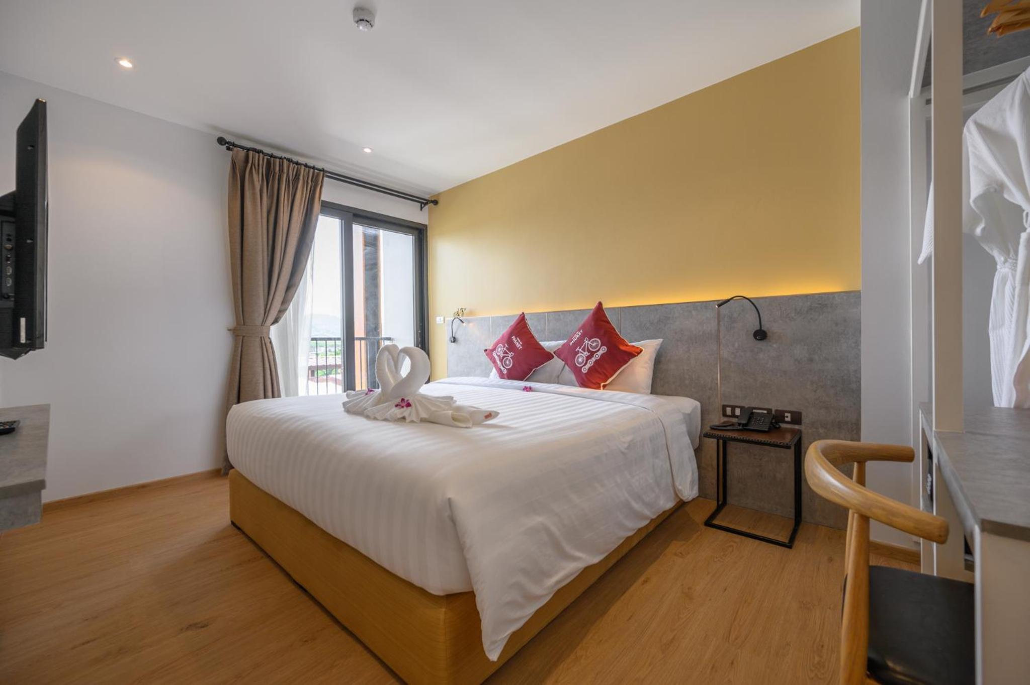 Large Double or Twin Room