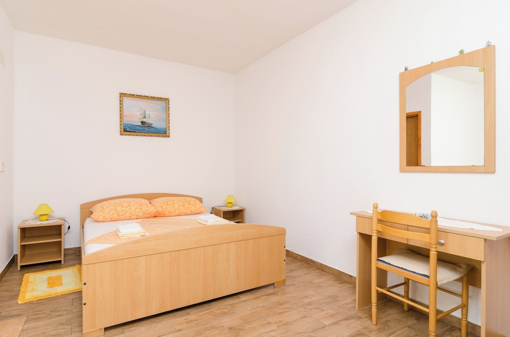 Studio (Studio Apartment with Terrace (A1 žu) photo 1
