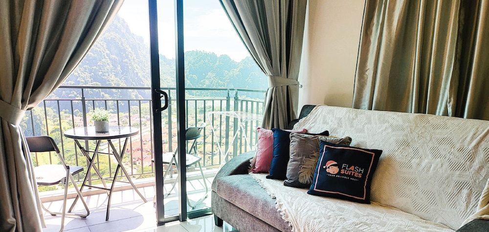 Exclusive Suite, 3 Bedrooms - Photo 3