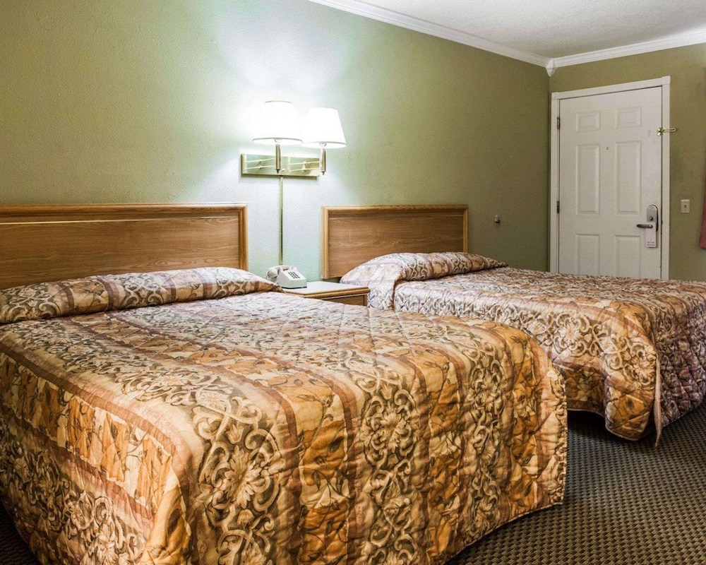 Standard Room, 2 Double Beds, Non Smoking