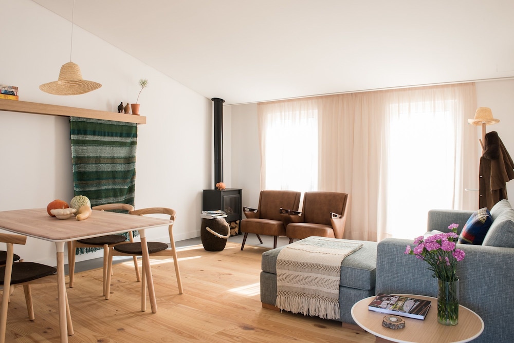 House, 2 Bedrooms