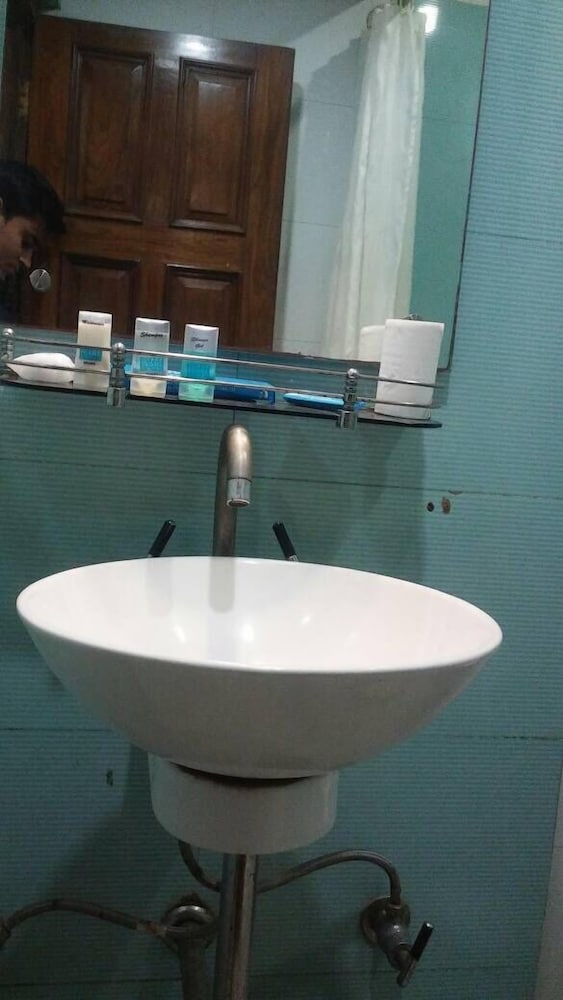 Executive Room - Photo 8