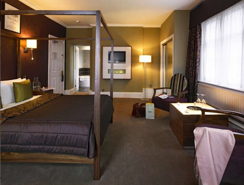 Suite, 1 King Bed, Non Smoking - Photo 5