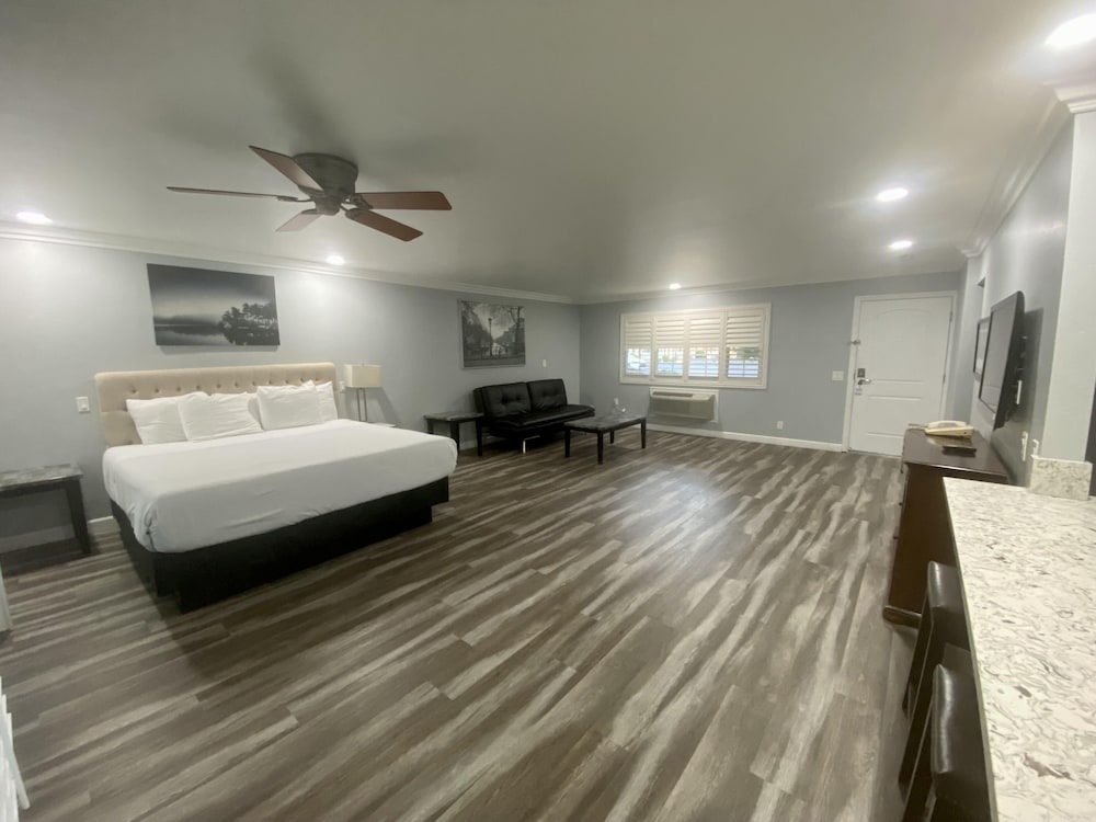 Family Suite, 2 Bedrooms, Kitchen photo 1