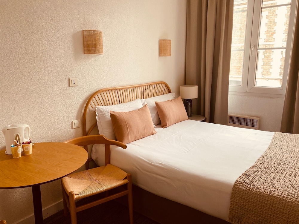 Classic Triple Room, Ensuite