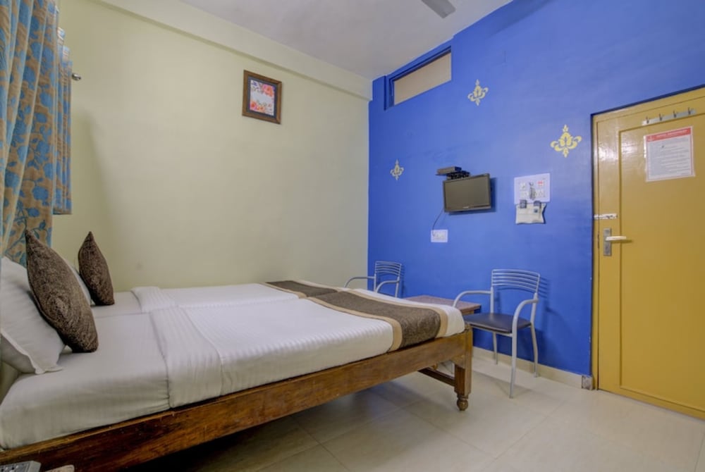 Standard Double Room - Photo 3