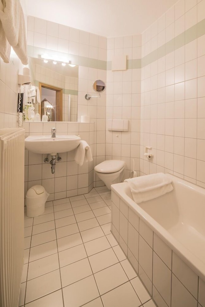 Double Room - Photo 4