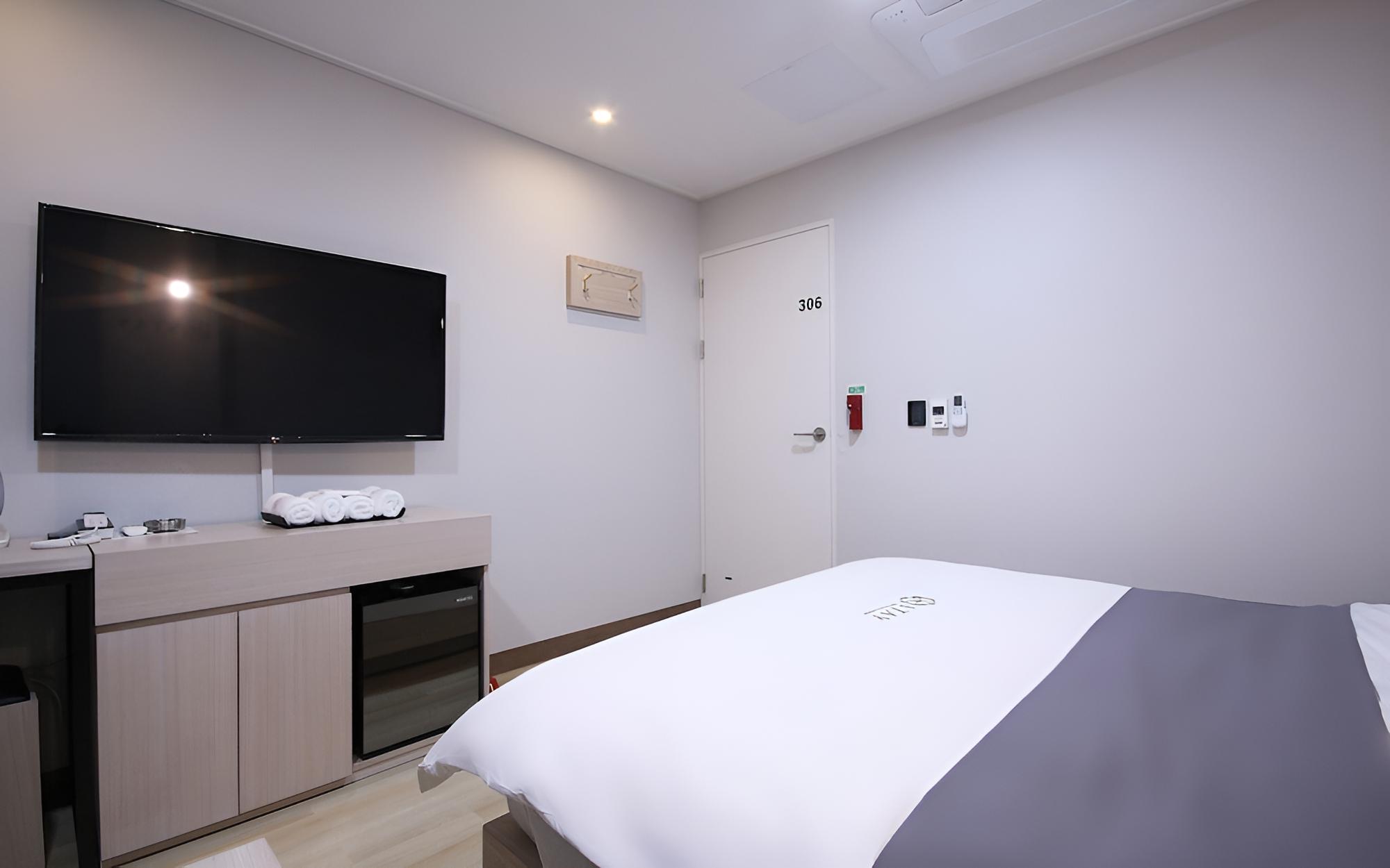Room (Standard room) - Photo 7