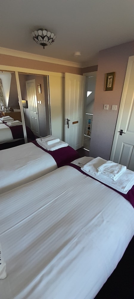 Double Or Twin Room - Photo 11