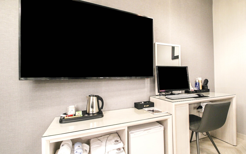 Room (VIP with Massage Chair) photo 3