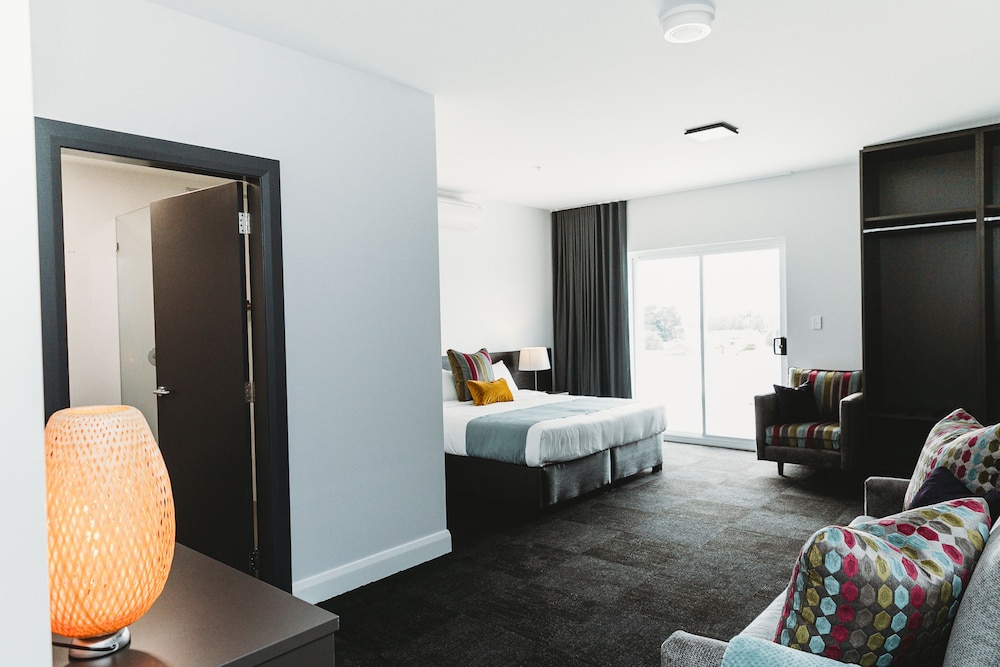 King Balcony Suite