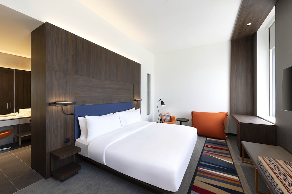 Suite, 1 Bedroom photo 2